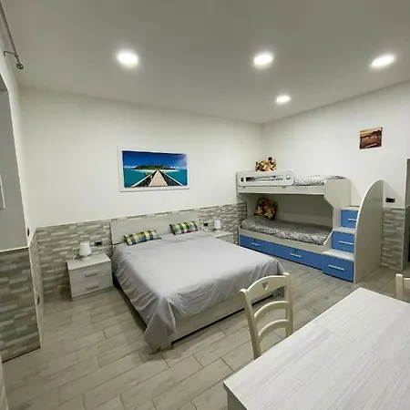 Apartment Luisa Naples